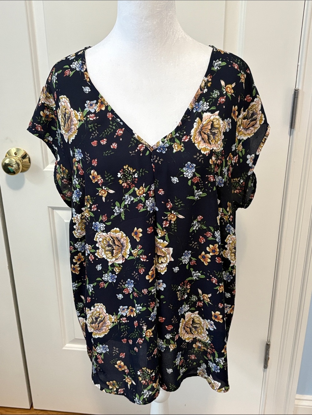 Halogen Navy Floral V-Neck Short Sleeve Blouse